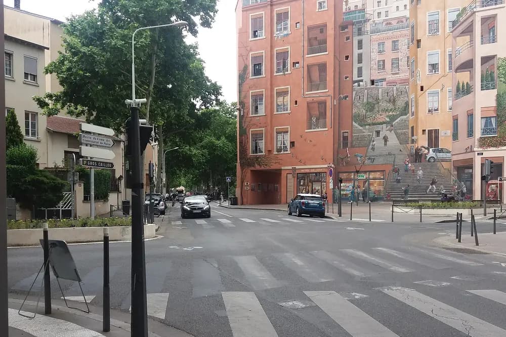 Arrière du marché-gare du quai Perrache, à Lyon